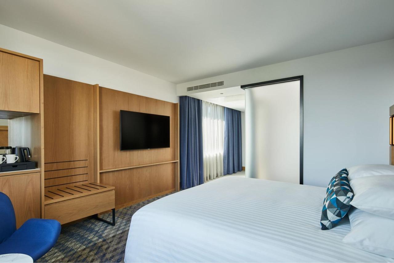 Courtyard By Marriott Sandy Park Hotel